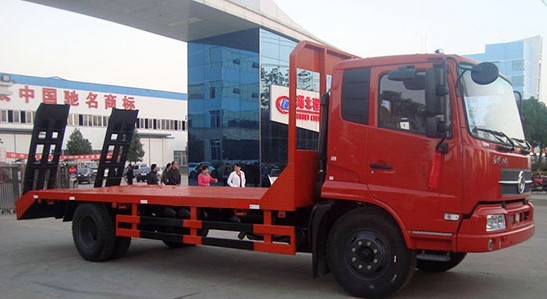 東風(fēng)天錦平板運(yùn)輸車(chē) 